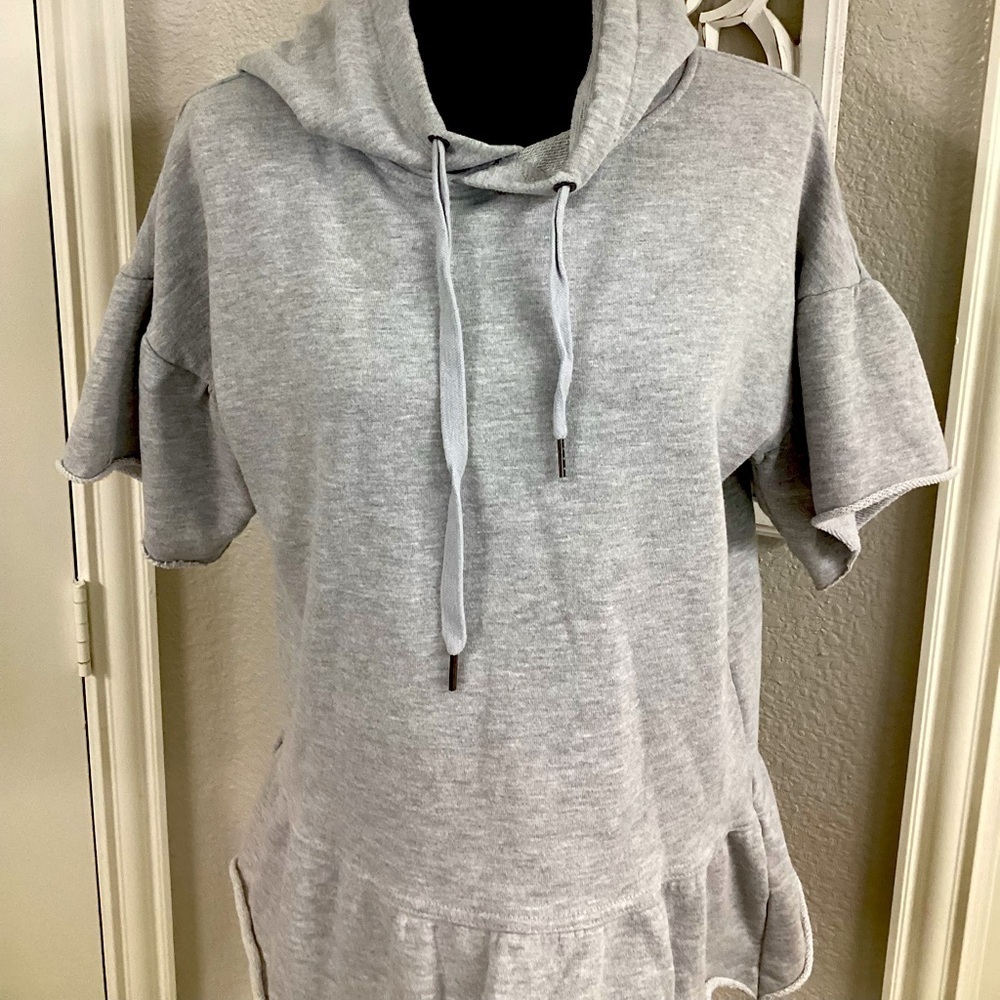 Betsey Johnson Sweatshirt Women's Size Medium Short Sleeve Sweatshirt